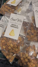 Carica e avvia il video nel visualizzatore di galleria, Pepite al Formaggio